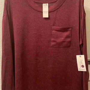 Burgundy super soft knit fabric sleep shirt NEW (medium)
